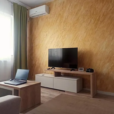 Stylish, Modern 2 Flat With City View, Near Presidential Palace