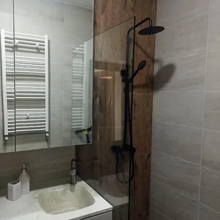 Stylish, Modern 2 Flat With City View, Near Presidential Palace *